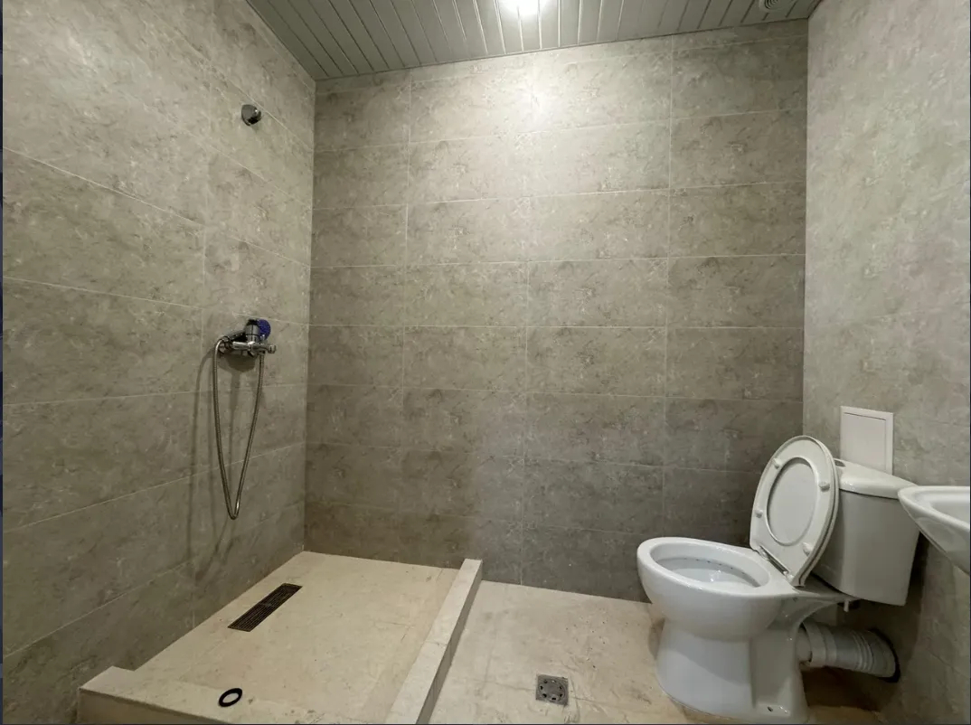 2 bedroom apartment for sale خیابان گِریبودوف, عربگیر ایروان, 159819