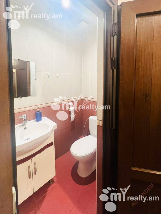 2 սենյականոց բնակարան  Կորյուն փող, Կենտրոն Երևան, 153935