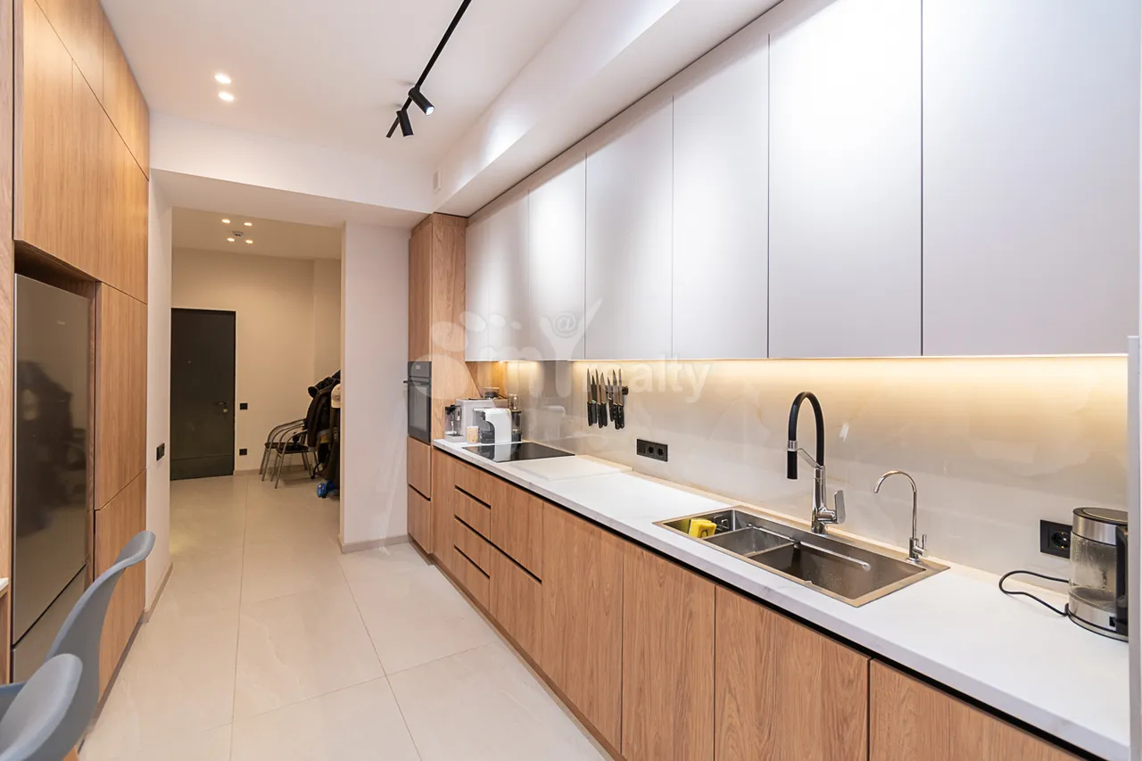 Купить 4 комнатную квартиру Хапанцян ул, Арабкир Ереван, 160276