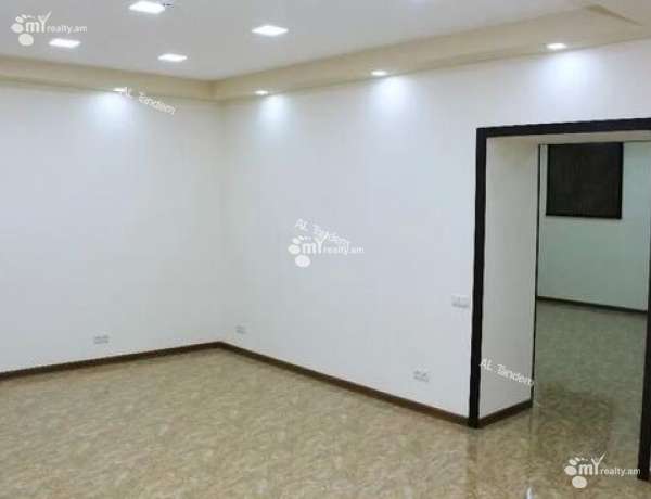 komercion-vacharq-Yerevan-Center