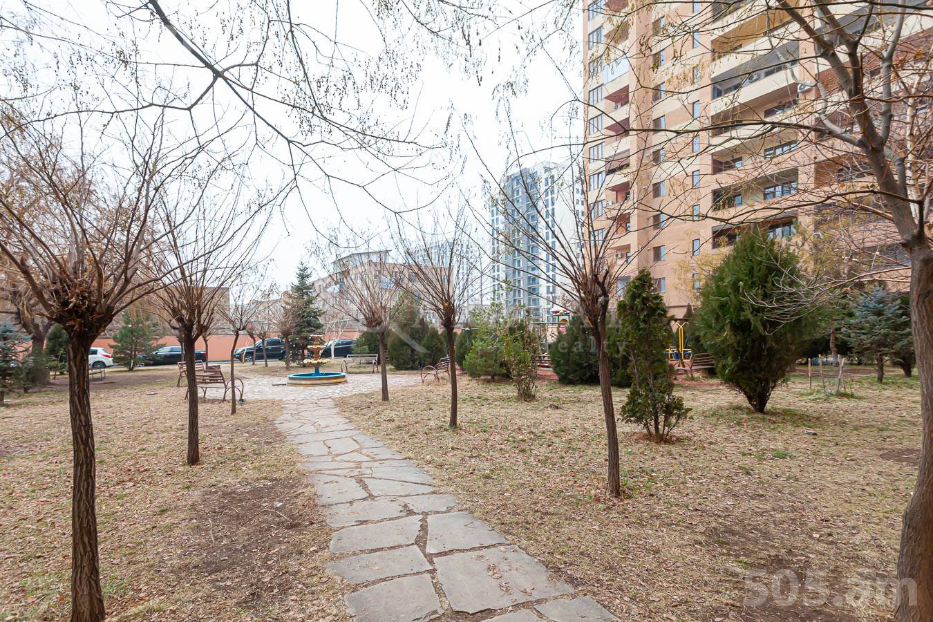 3 սենյականոց բնակարան  Միկոյան փող, Դավթաշեն Երևան, 154276