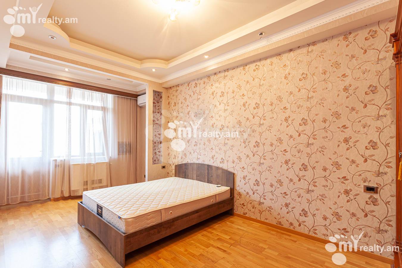 3 bedroom apartment for rent Yekmalyan St, Center Yerevan, 152993