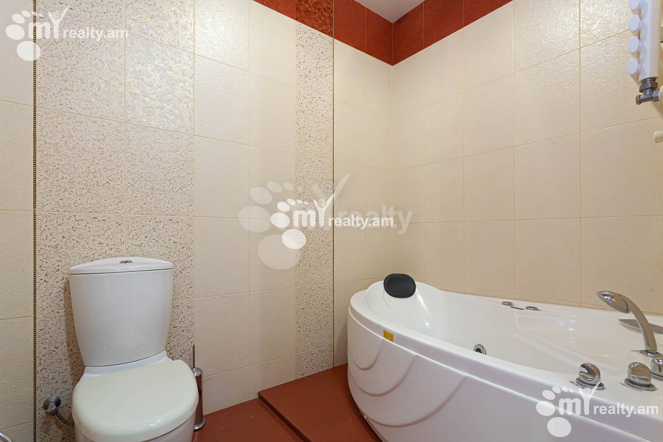 3 bedroom apartment for rent Yekmalyan St, Center Yerevan, 152993