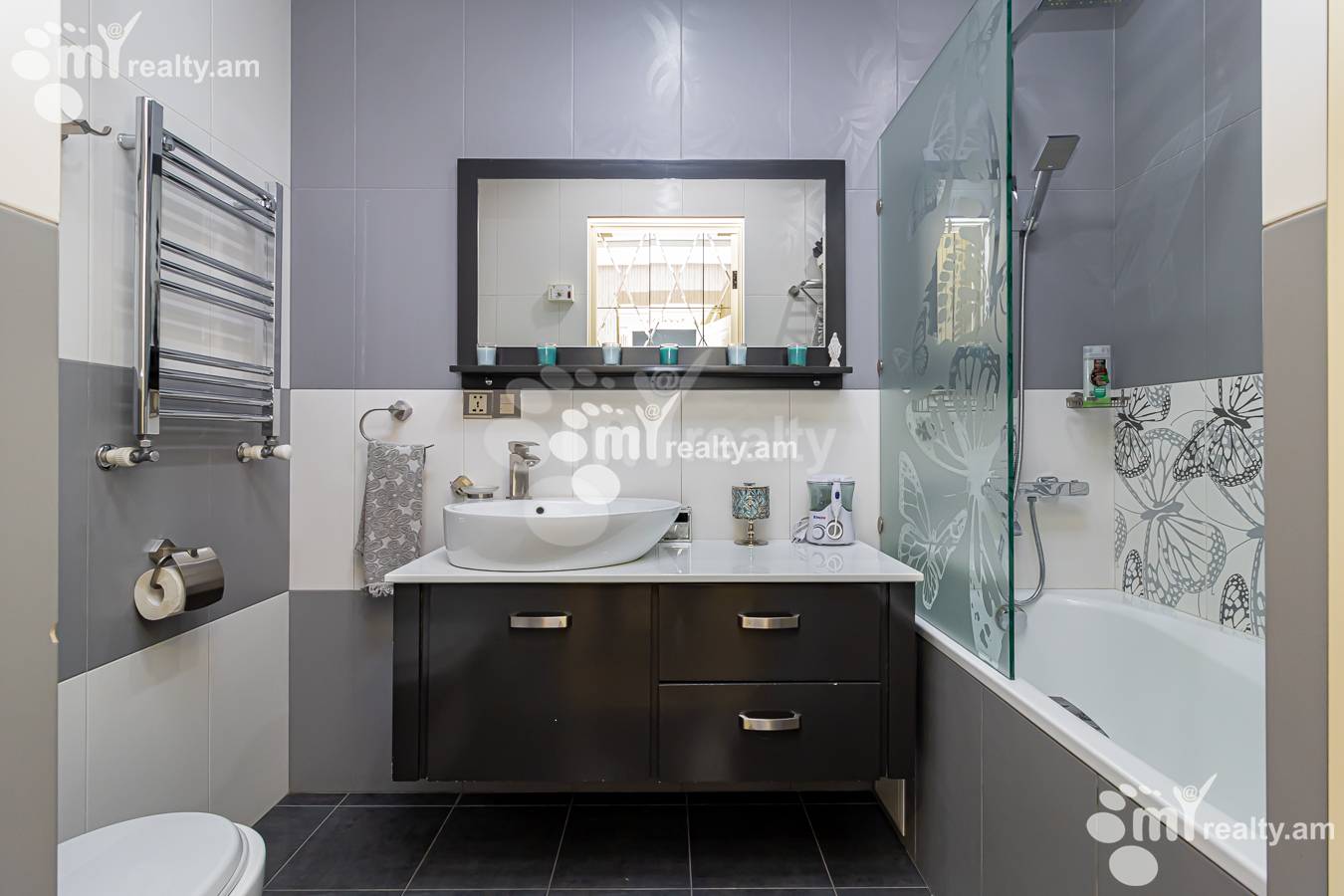 3 bedroom apartment for sale Gyulbenkyan St, Arabkir Yerevan, 154225