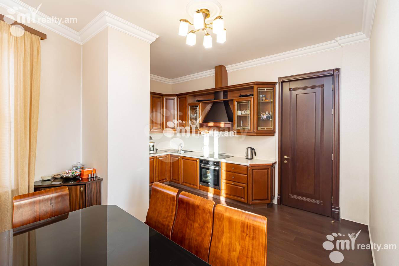 4 bedroom apartment for sale Vardanants St, Center Yerevan, 151513