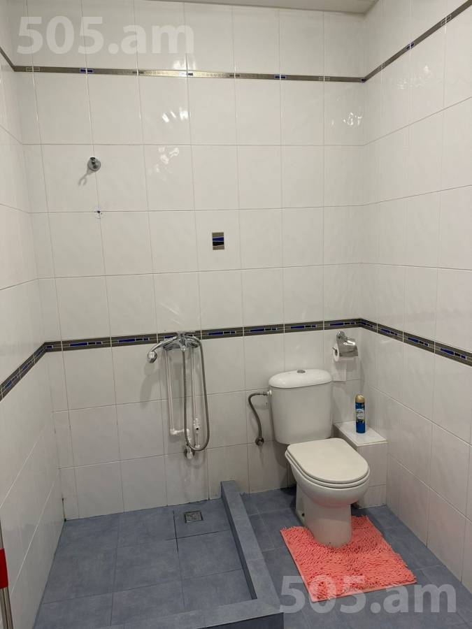 4 սենյականոց բնակարան  Հանրապետության փող, Կենտրոն Երևան, 154152