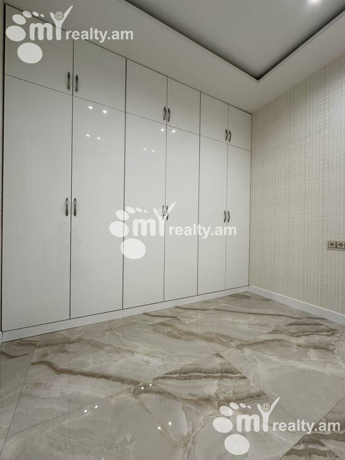 Купить 4 комнатную квартиру Н. Зарян стр, Арабкир Ереван, 156516