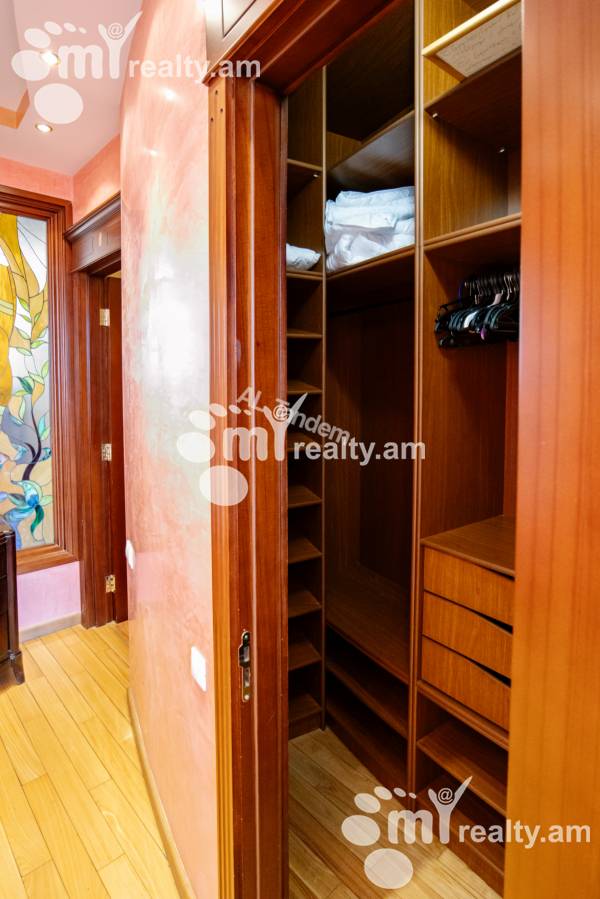 3 bedroom apartment for rent Charents St, Center Yerevan, 138275