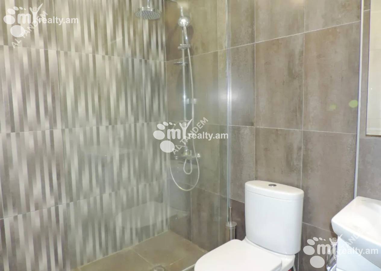 Купить 4 комнатную квартиру Абовян ул, Центр Ереван, 159948