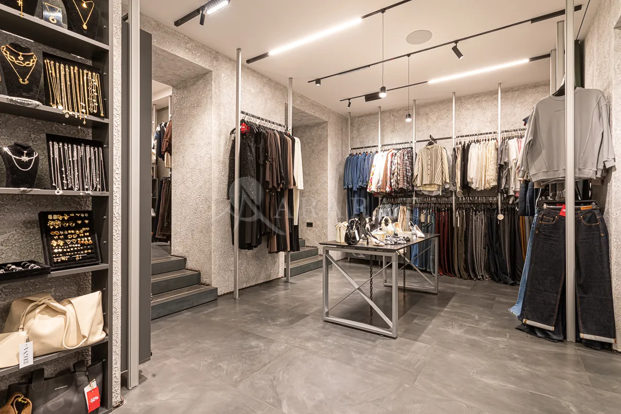 Commercial for sale خیابان پوشکین, مرکز شهر ایروان, 158221