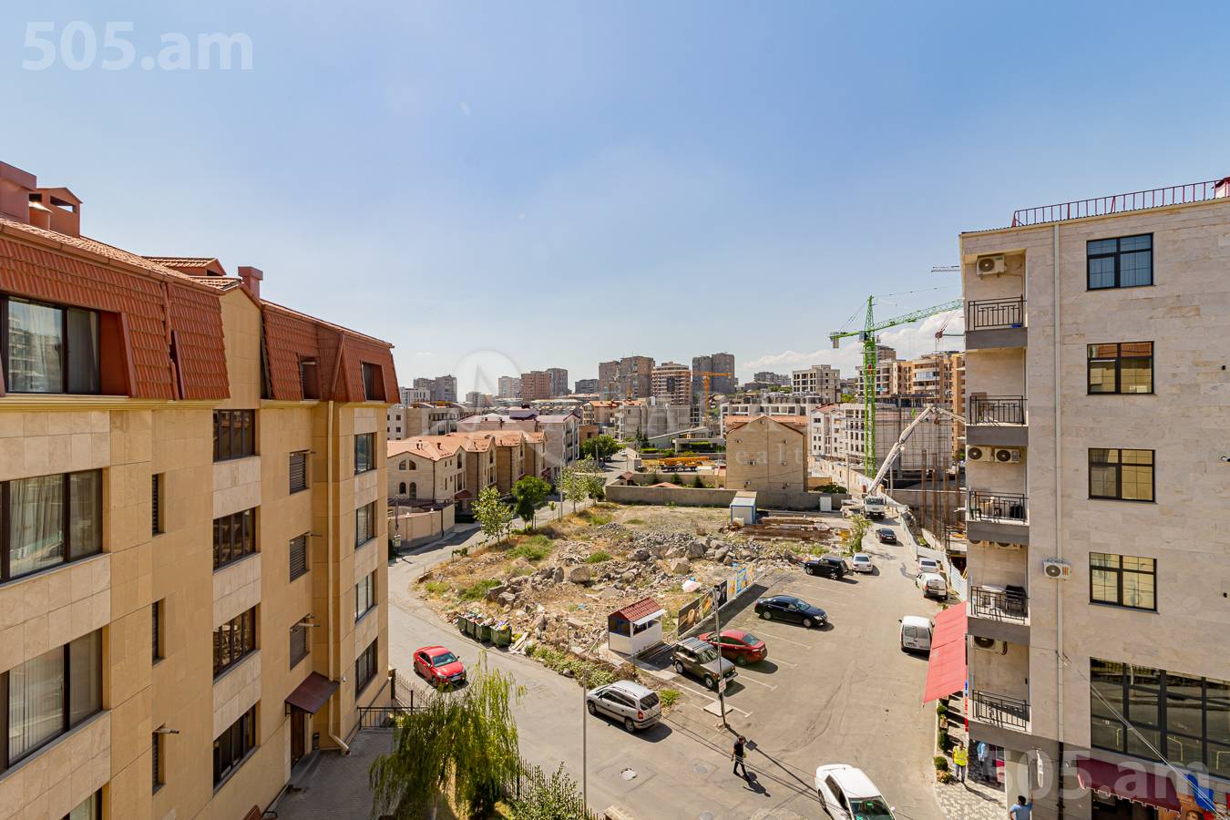 3 bedroom apartment for sale Antarayin St, Center Yerevan, 137611