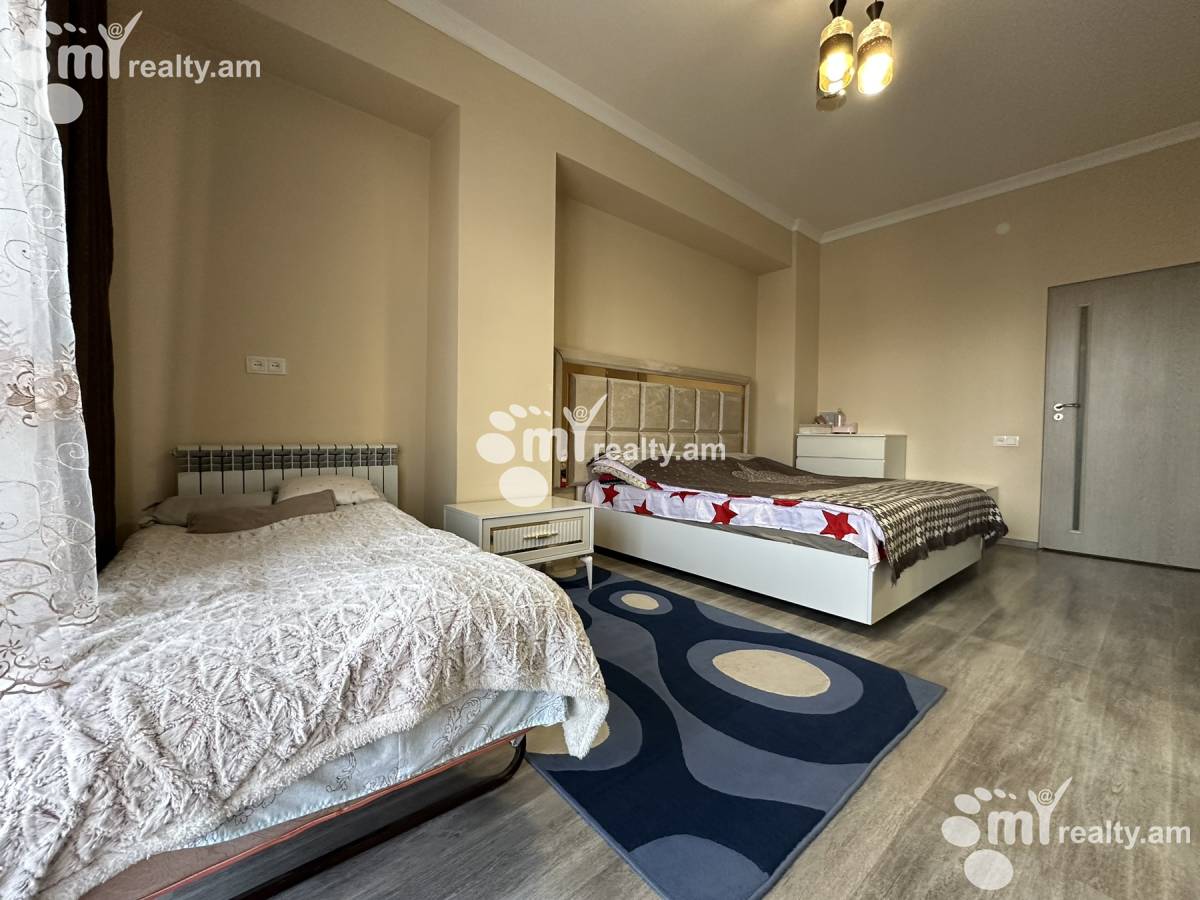 3 bedroom apartment for sale Paronyan St, Center Yerevan, 157124