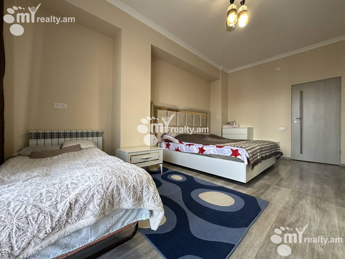 3 bedroom apartment for sale Paronyan St, Center Yerevan, 157124