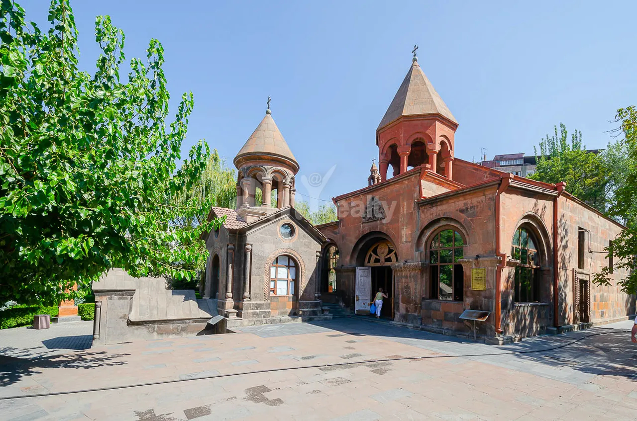 3 սենյականոց բնակարան վարձով Պուշկինի փող, Կենտրոն Երևան, 161904