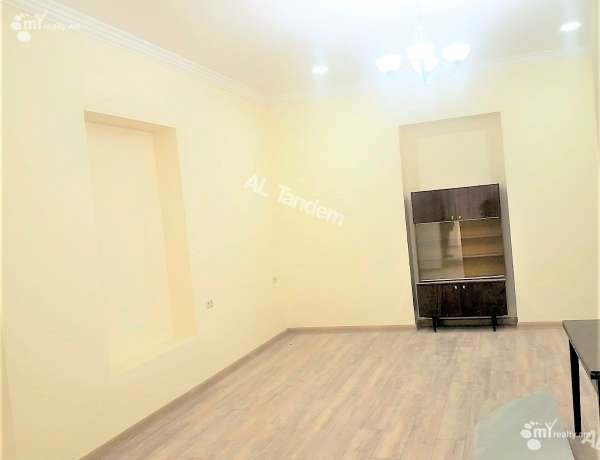 komercion-vardzakalutyun-Yerevan-Center