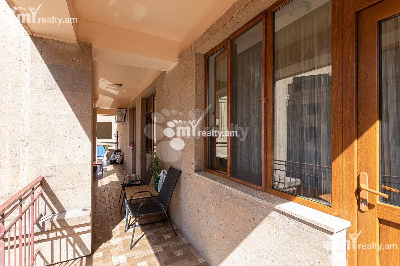 3 bedroom apartment for rent Amiryan St, Center Yerevan, 156928