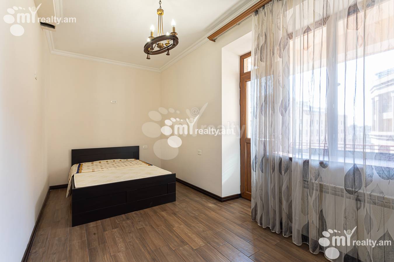 3 bedroom apartment for rent Amiryan St, Center Yerevan, 156928