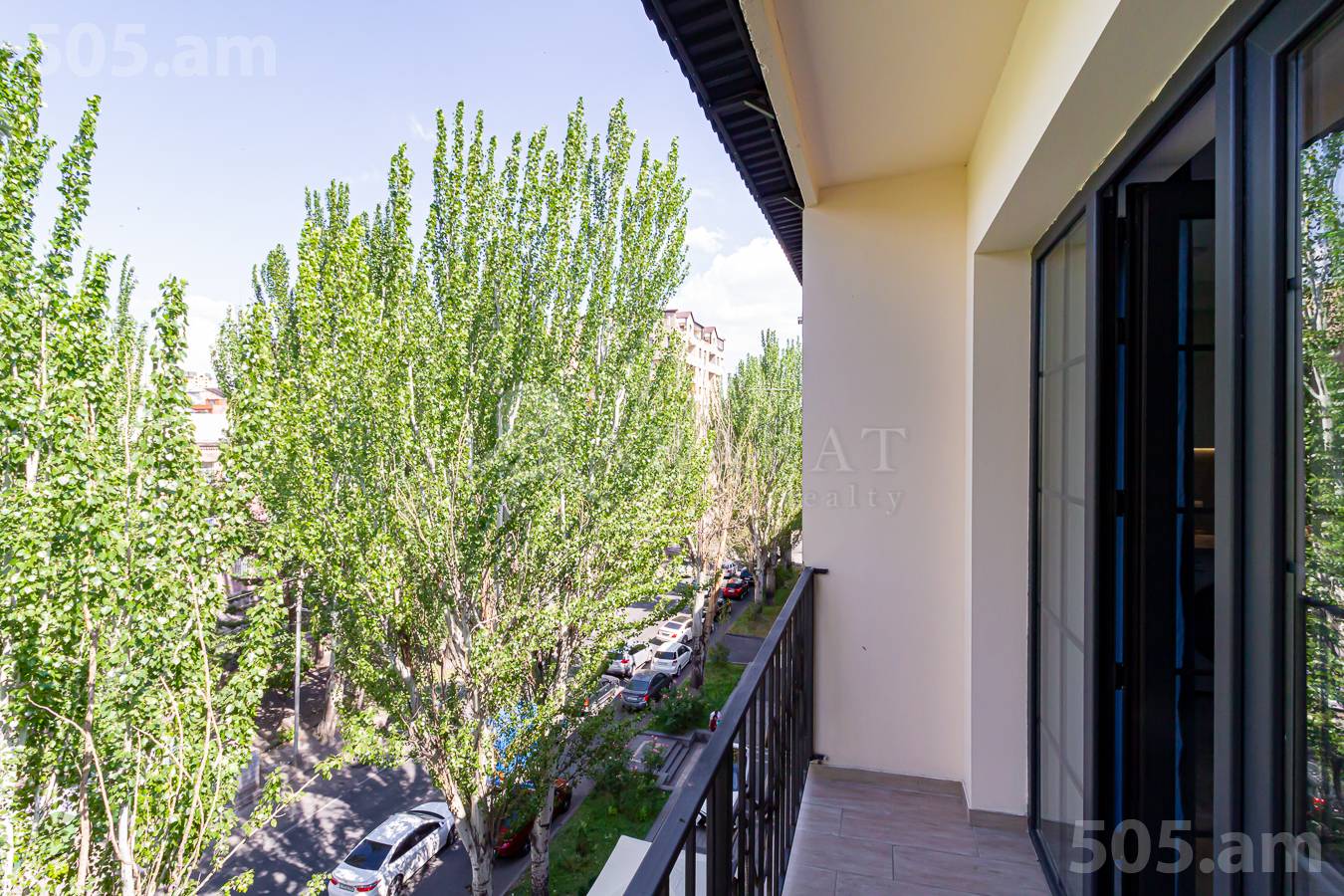 2 սենյականոց բնակարան  Վ.Փափազյան փող, Արաբկիր Երևան, 151396