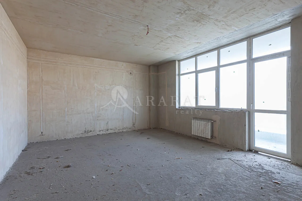 3 սենյականոց բնակարան  Ռոստոմի փող, Կենտրոն Երևան, 157235