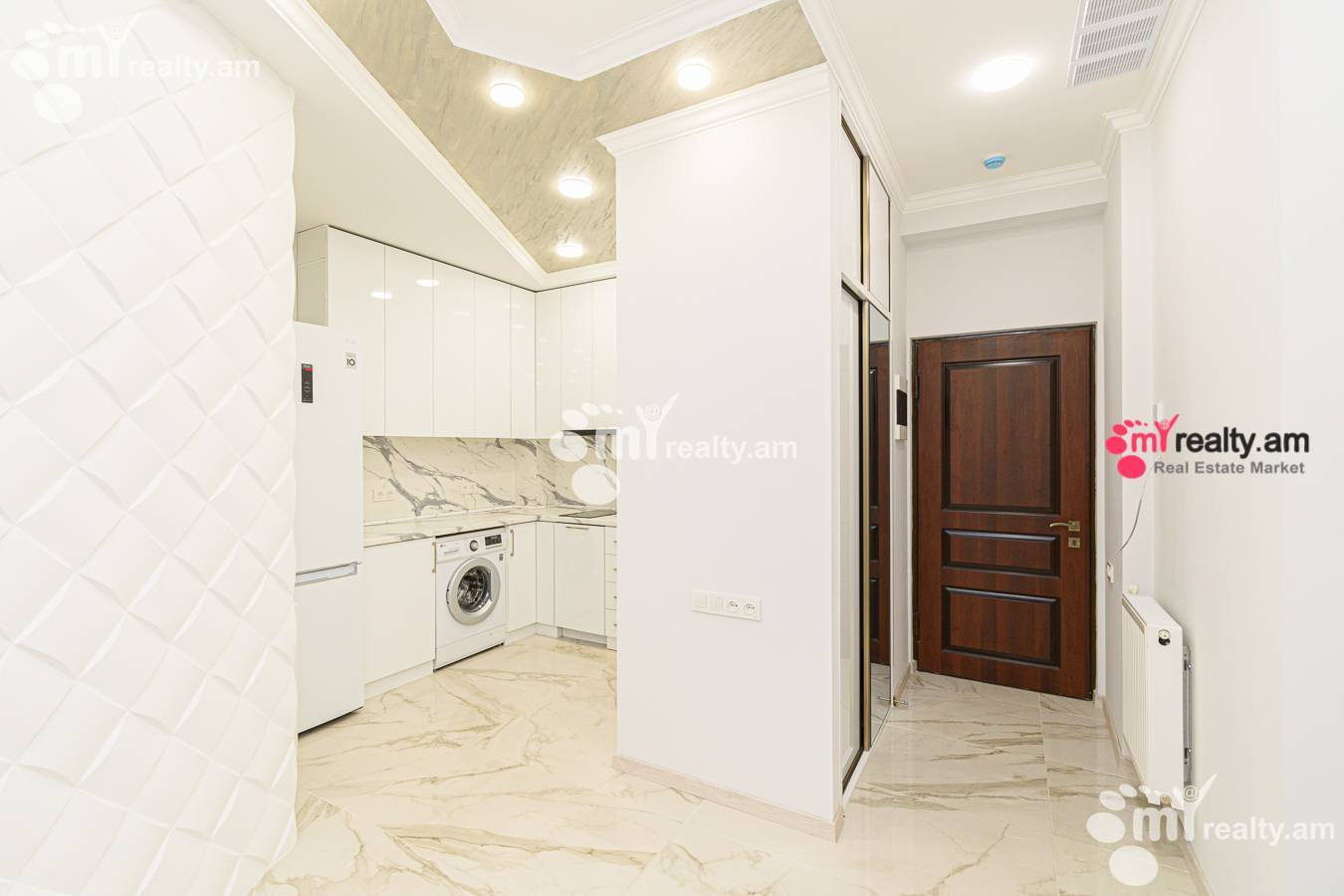 3 bedroom apartment for sale خیابان هانراپتوتیان, مرکز شهر ایروان, 134332