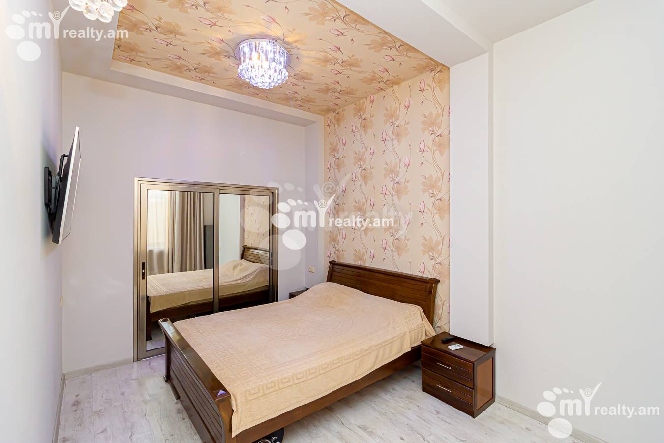 4 bedroom apartment for rent خیابان م. خورِناتسی, مرکز شهر ایروان, 152511