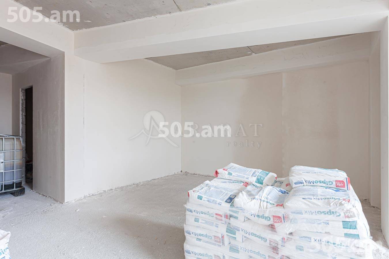 Купить 1 комнатную квартиру Антараин ул, Центр Ереван, 155275