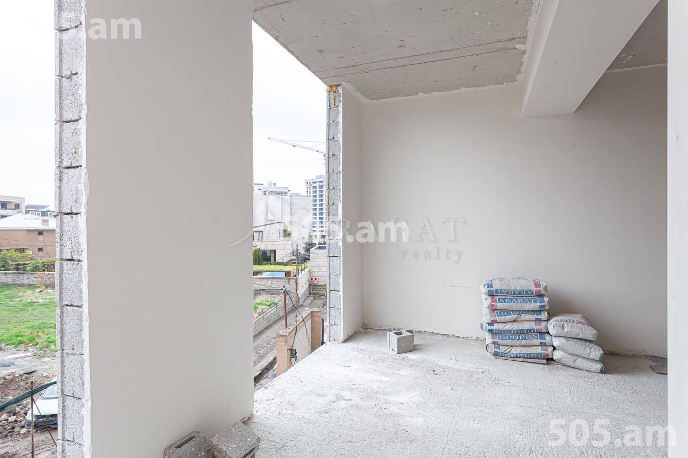 Купить 1 комнатную квартиру Антараин ул, Центр Ереван, 155275