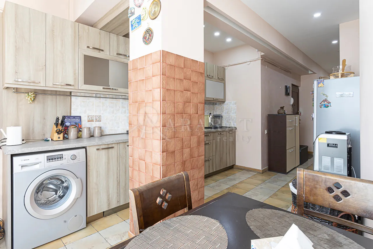 3 bedroom apartment for rent D. Demirchyan St, Center Yerevan, 158776