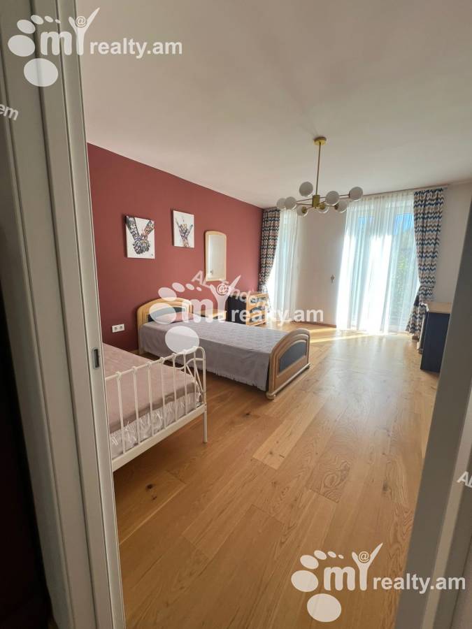Снять 4 комнатную квартиру Мамиконянц ул, Арабкир Ереван, 158202