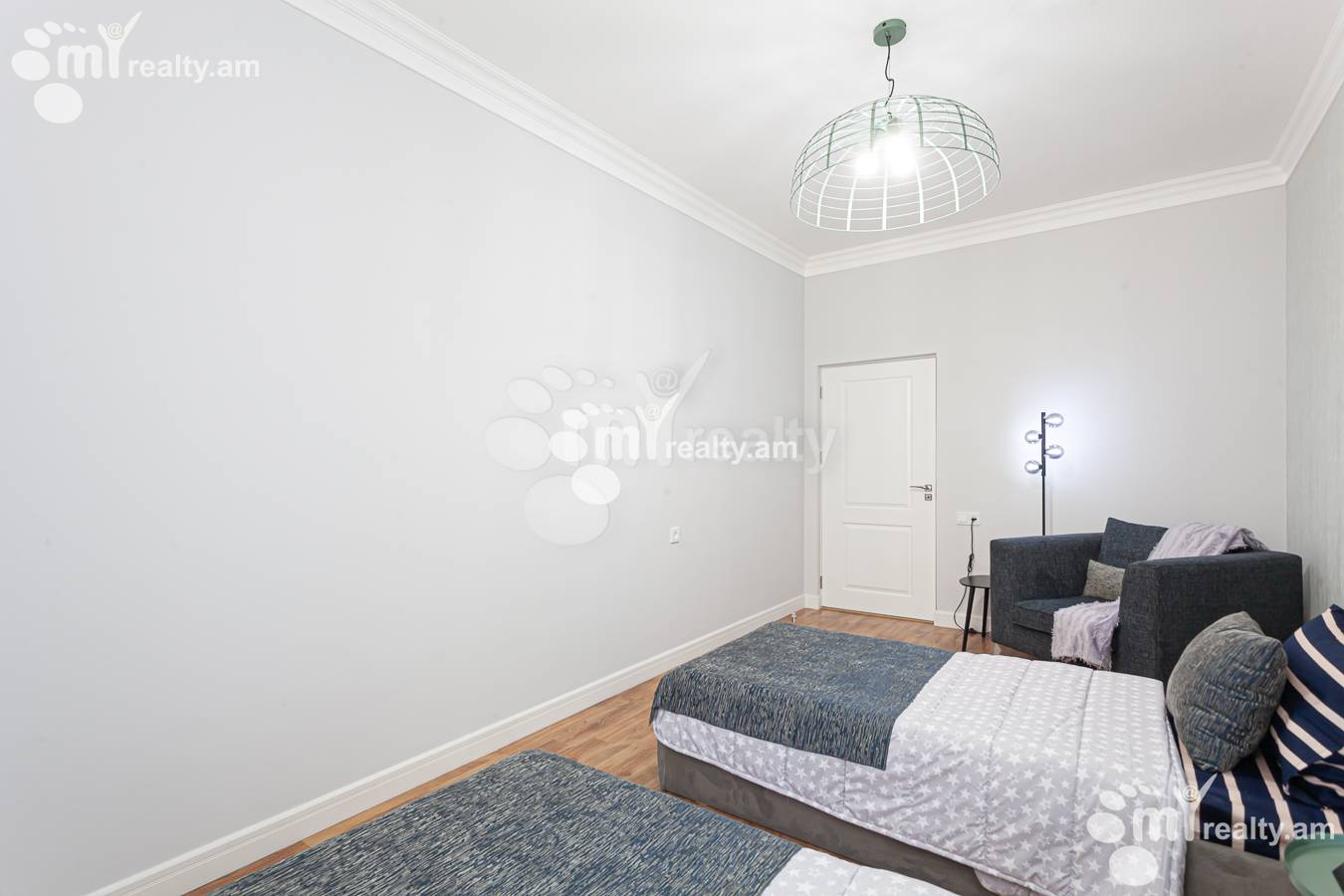 4 bedroom apartment for sale M․ Melqonyan str, مرکز شهر ایروان, 154447