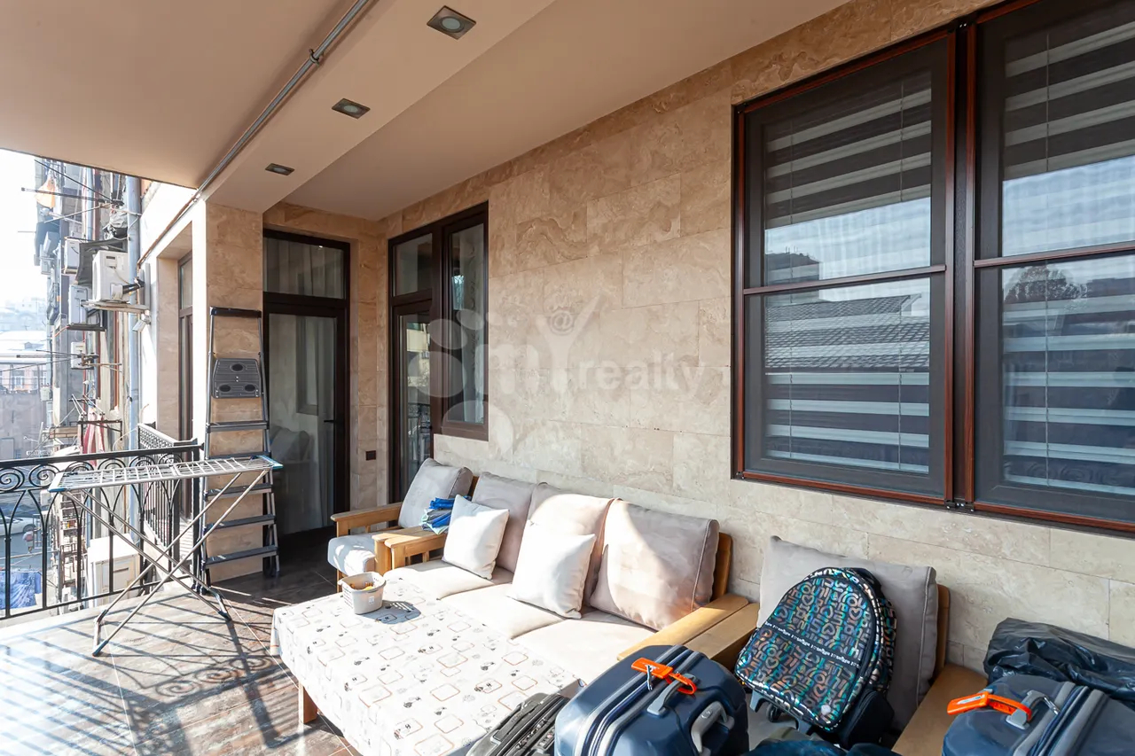 Купить 4 комнатную квартиру Маштоца пр, Центр Ереван, 158537