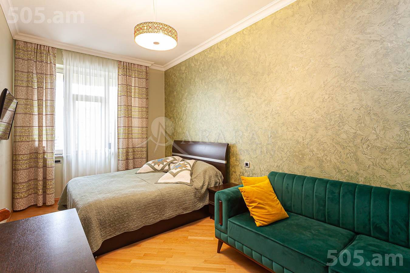 3 bedroom apartment for sale خیابان پارونیان, مرکز شهر ایروان, 153344