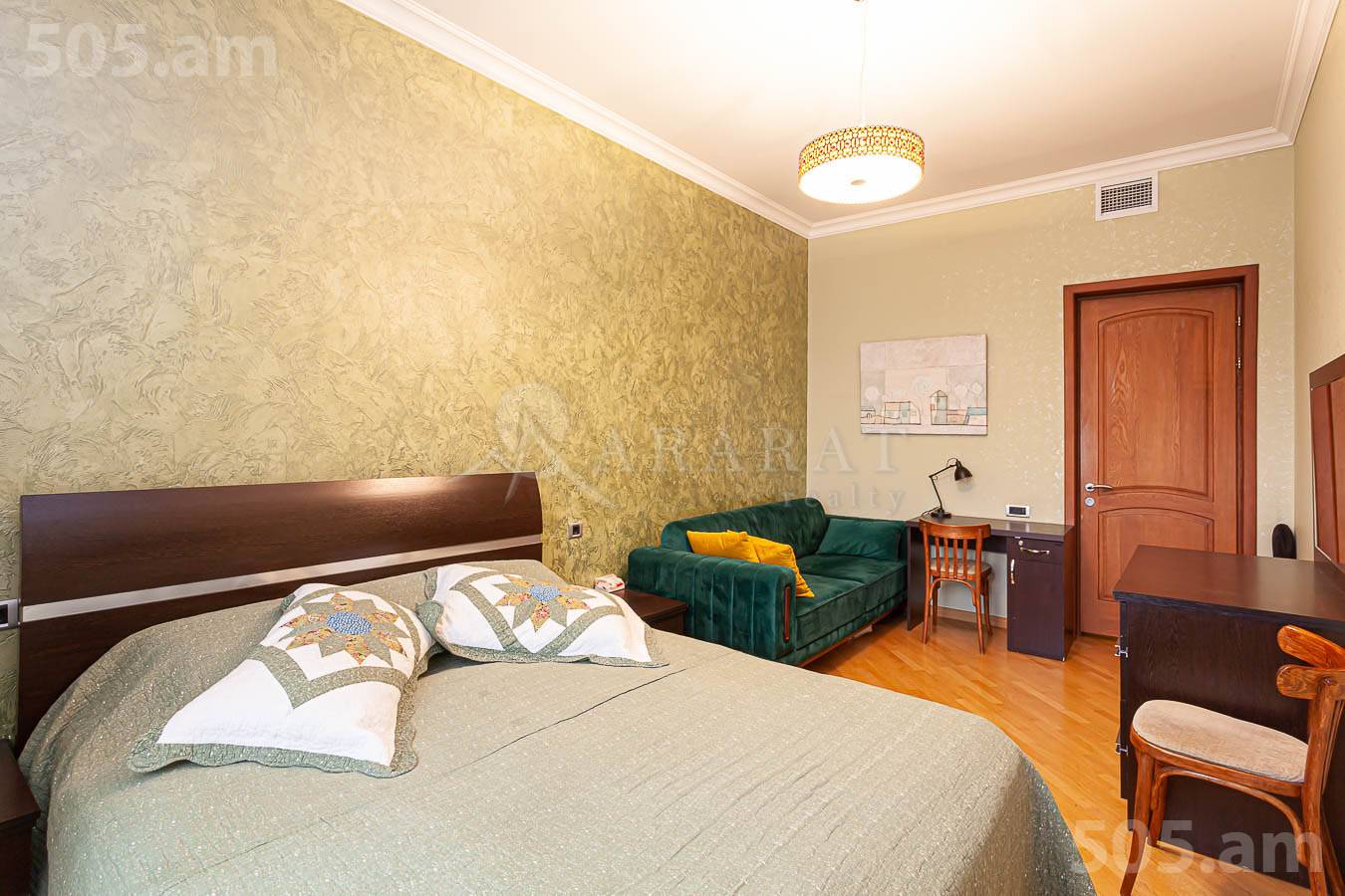 3 bedroom apartment for sale خیابان پارونیان, مرکز شهر ایروان, 153344