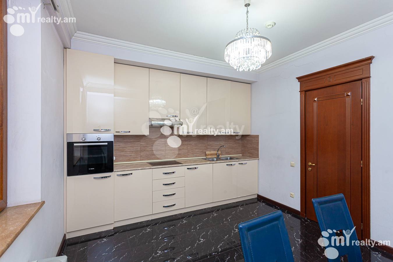3 bedroom apartment for sale Northern (Hyusisayin)  Ave, Center Yerevan, 152177