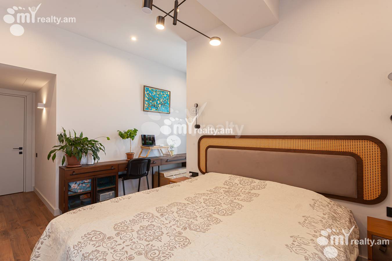 4 bedroom apartment for sale Davtashen 1 district, Dawtaschen Yerevan, 156020