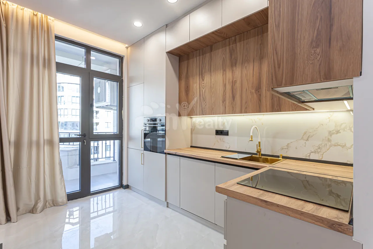 3 bedroom apartment for sale Arshakunyats Ave, Center Yerevan, 161854