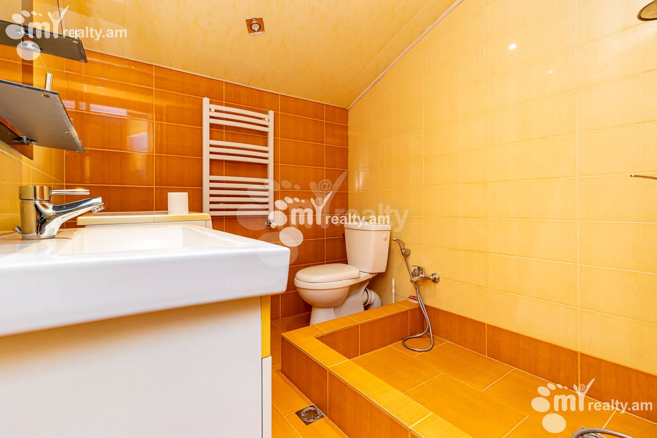 4 bedroom apartment for sale Tsarav Aghbyur St, Avan Yerevan, 138434