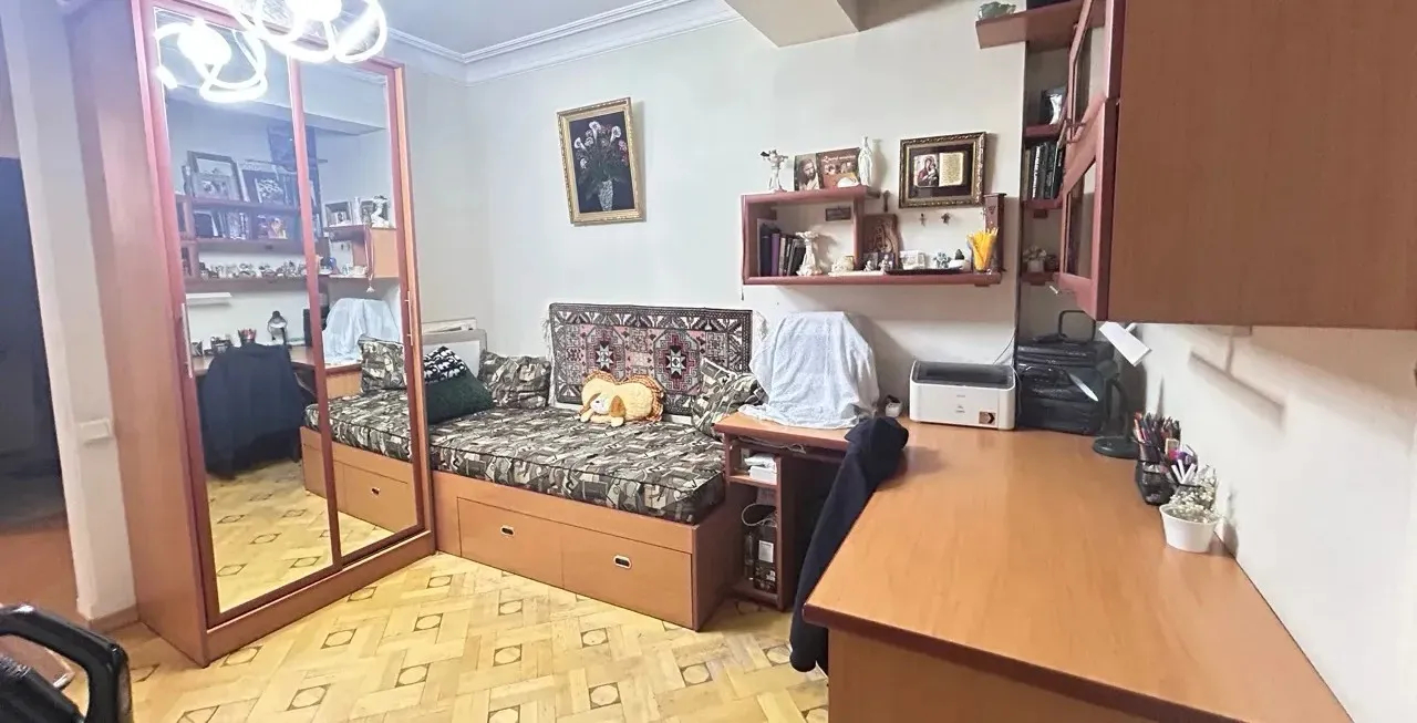 3 սենյականոց բնակարան  Օրբելի Եղբայրների փող, Արաբկիր Երևան, 159125