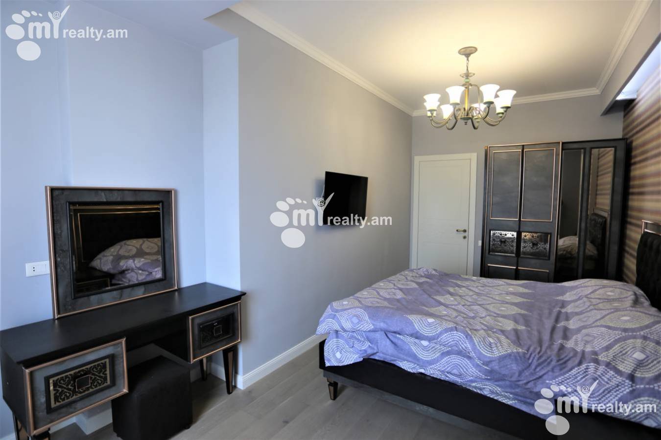 Купить 2 комнатную квартиру Бузанд ул, Центр Ереван, 142418