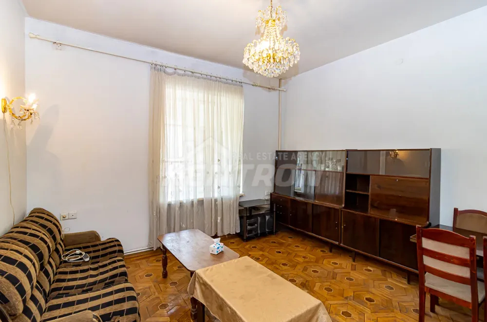 varcov-bnakaran/3-senyakanoc/Kasyan+St/Arabkir/Yerevan