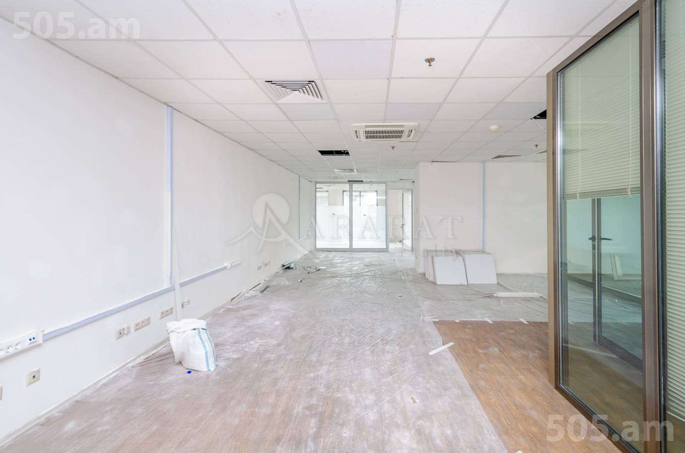 Снять коммерческoе помещение Г.Лусаворич ул, Центр Ереван, 153218