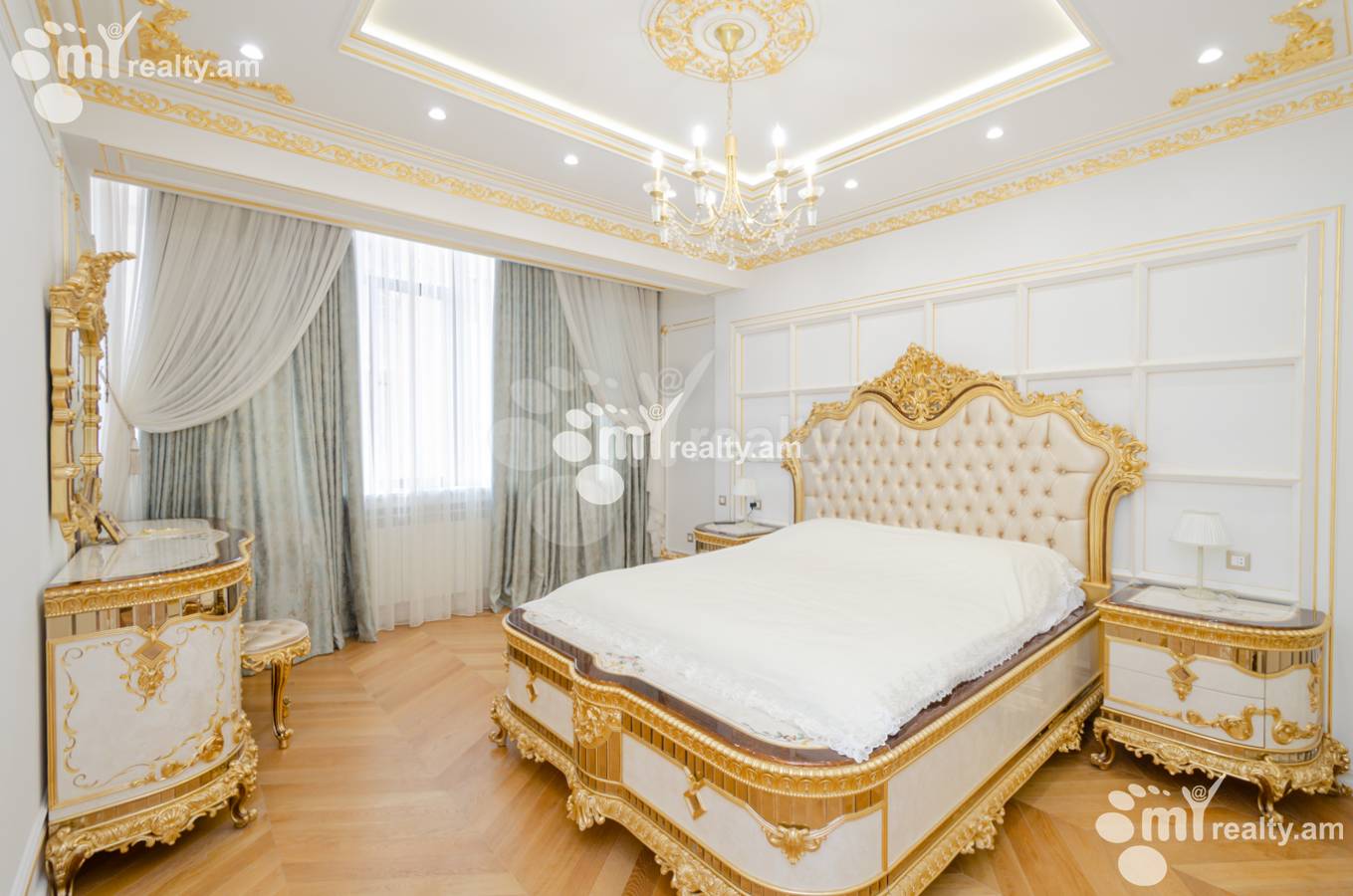 3 bedroom apartment for sale Northern (Hyusisayin)  Ave, Center Yerevan, 137679