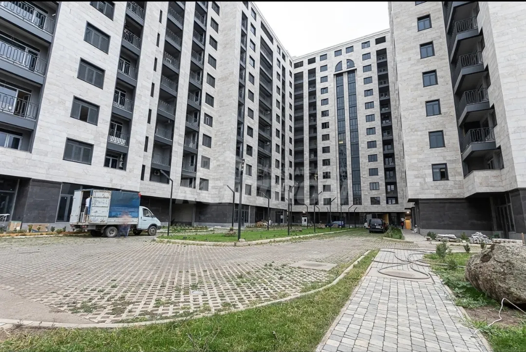 Купить 2 комнатную квартиру Врацакан ул, Арабкир Ереван, 157371