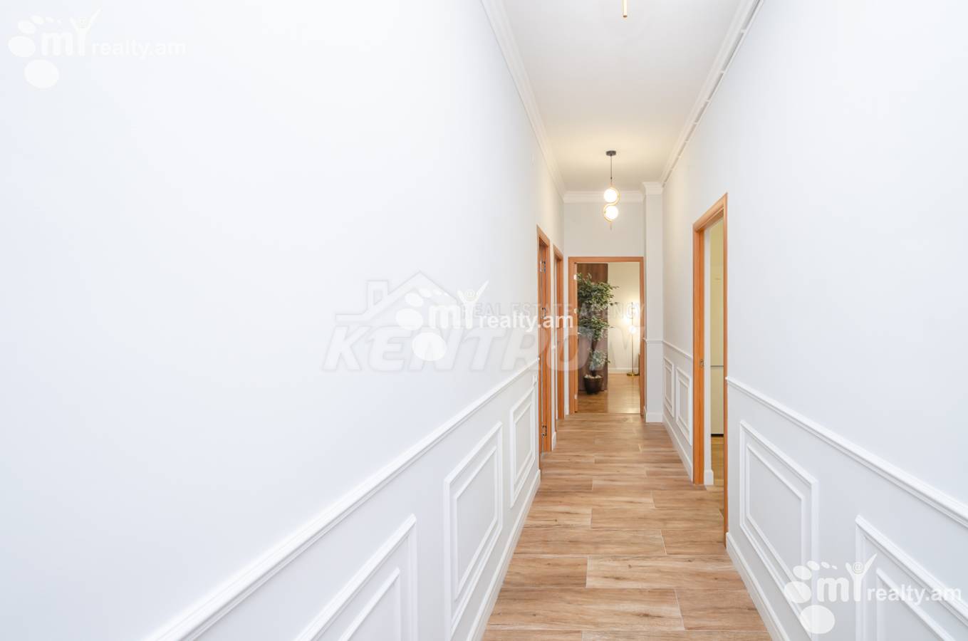 4 սենյականոց բնակարան  Մ․ Մելքոնյան փող, Կենտրոն Երևան, 155071