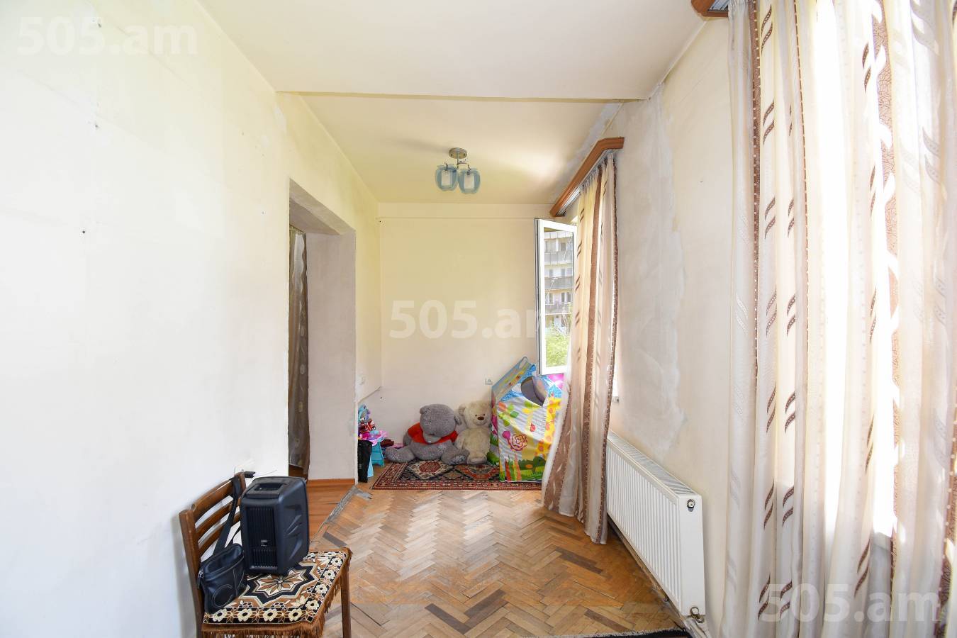 4 սենյականոց բնակարան  Քաջազնունու փող, Կենտրոն Երևան, 150829