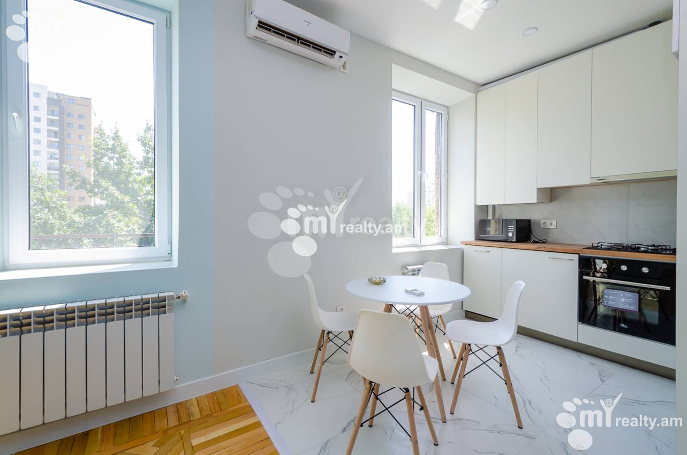 3 bedroom apartment for sale Saryan St, Center Yerevan, 152720