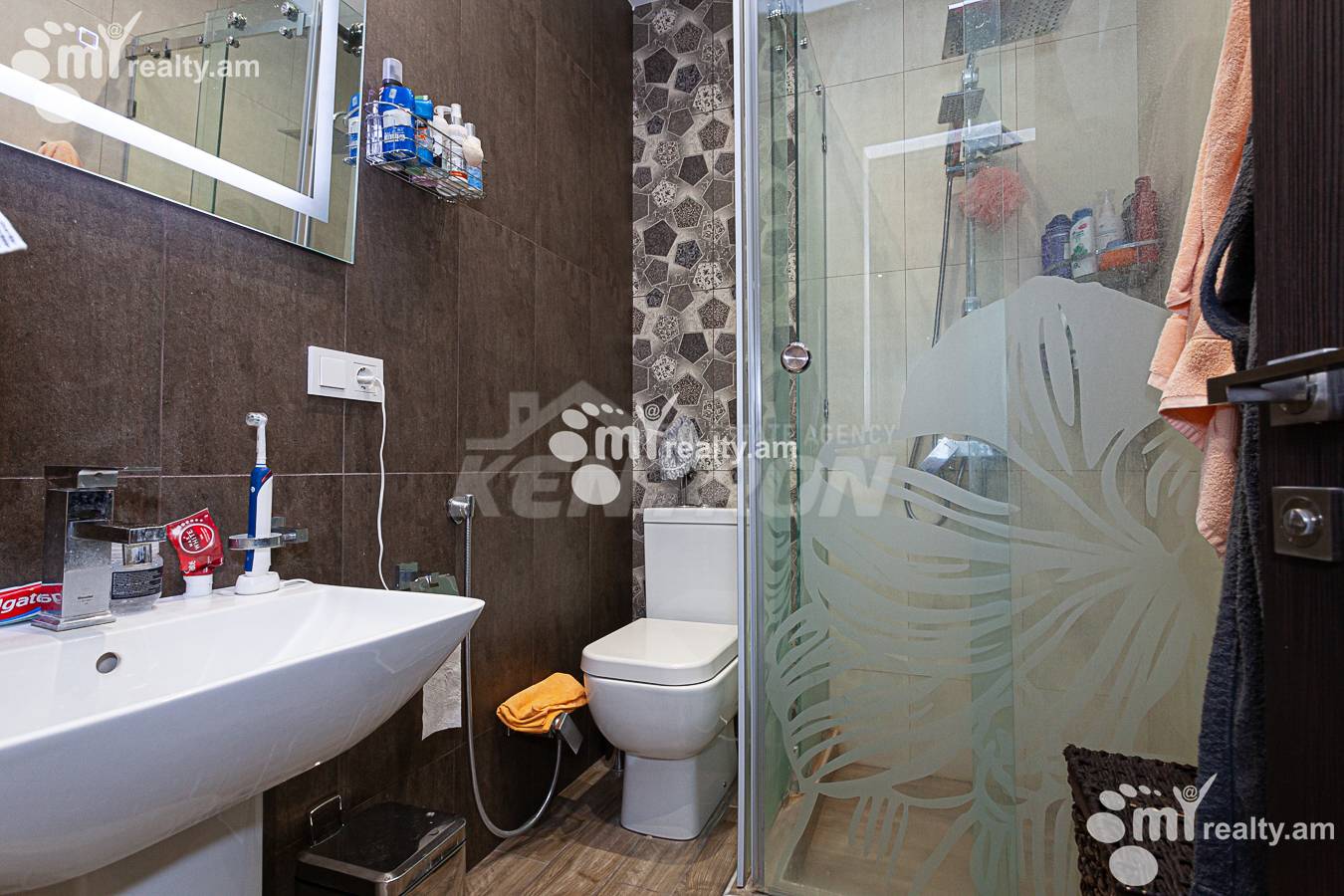 Купить 3 комнатную квартиру Киевян ул, Арабкир Ереван, 128631