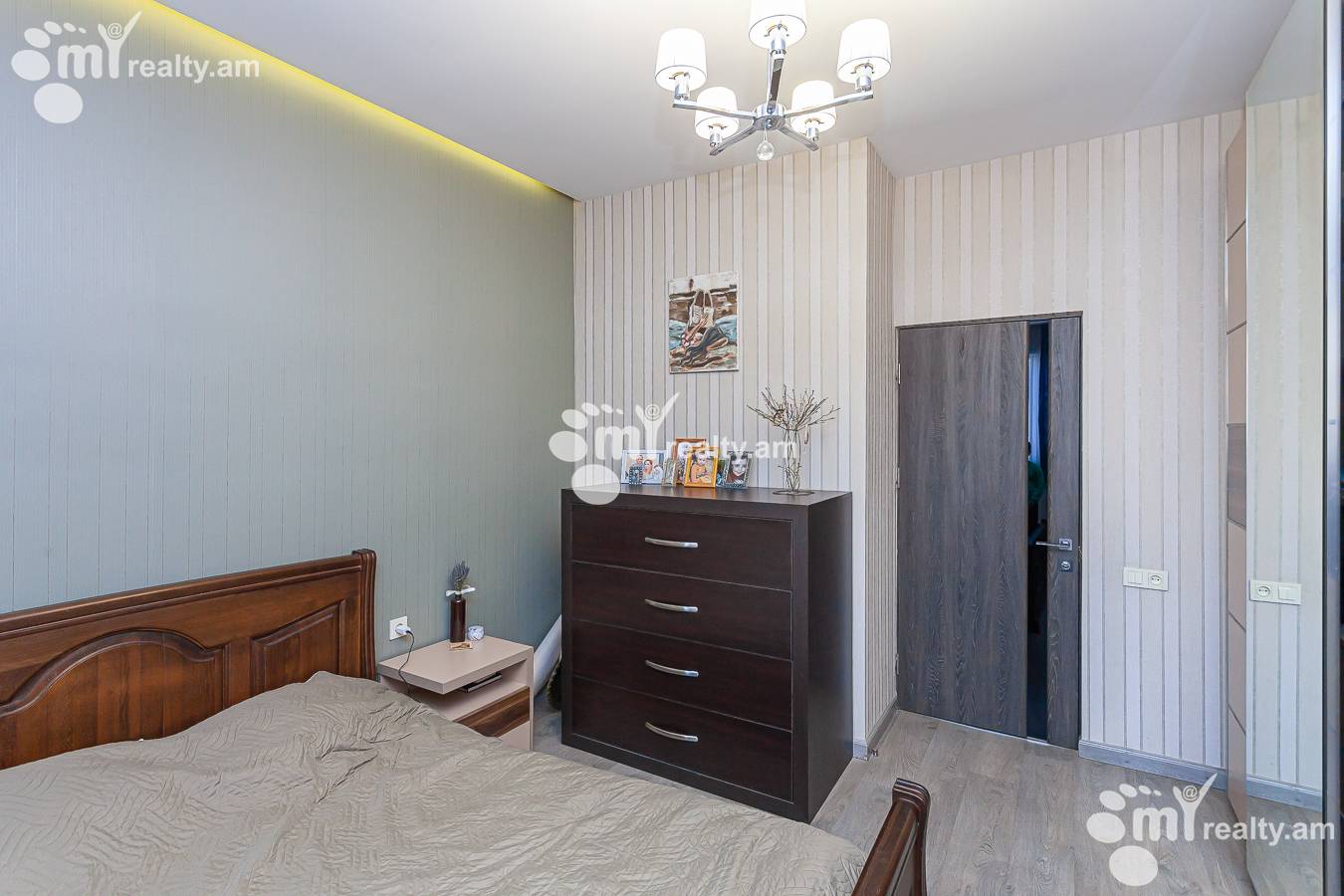 3 սենյականոց բնակարան  Կոմիտասի պող, Արաբկիր Երևան, 154007