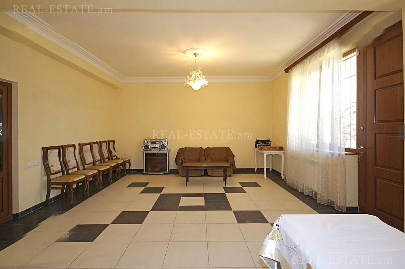 Առանձնատուն  Մայակ փ, Աբովյան Կոտայք, 121563