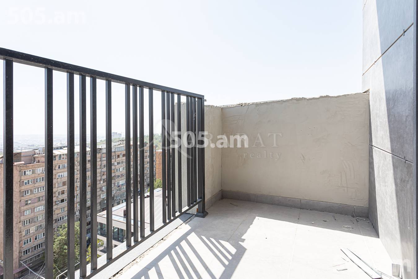 3 bedroom apartment for sale (خیابان باقرامیان (کِنترون, مرکز شهر ایروان, 156525